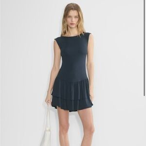 Aritzia Wilfred Goodlux Bloomsbury Dress in Dark Night Navy Size S